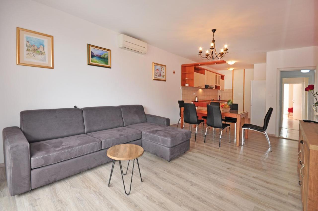 Virna Appartement Split Buitenkant foto